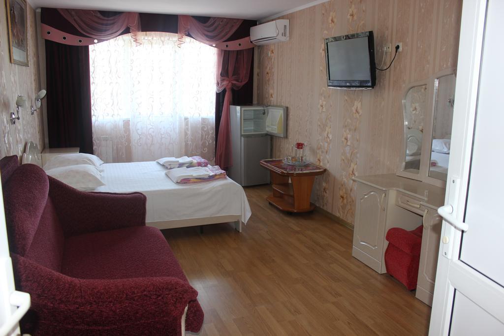 Mini-Hotel Zhemchuzhina Lazarevskoye Exterior photo